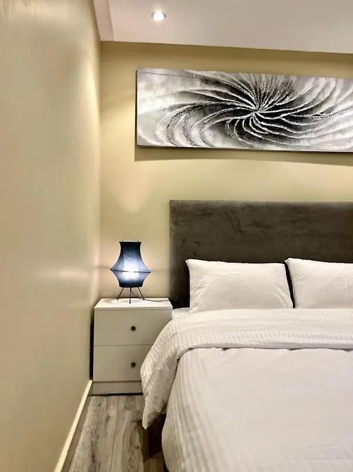 Apartment استديو شمال الرياض-دخول ذاتي- 206
